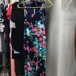 Bellamie Navy Floral Boutique maxi dress